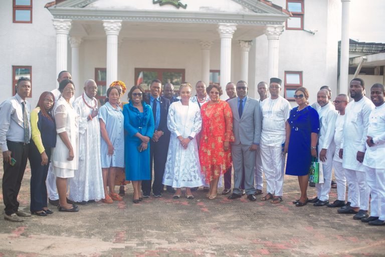 UBTH CMD, Prof. Ize-Iyamu gets Oba of Benin blessing on her appointment