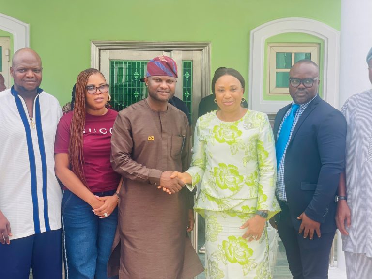 Edo Deputy Gov. Idahosa commends UBTH as CMD pays Condolence over Mother’s demise